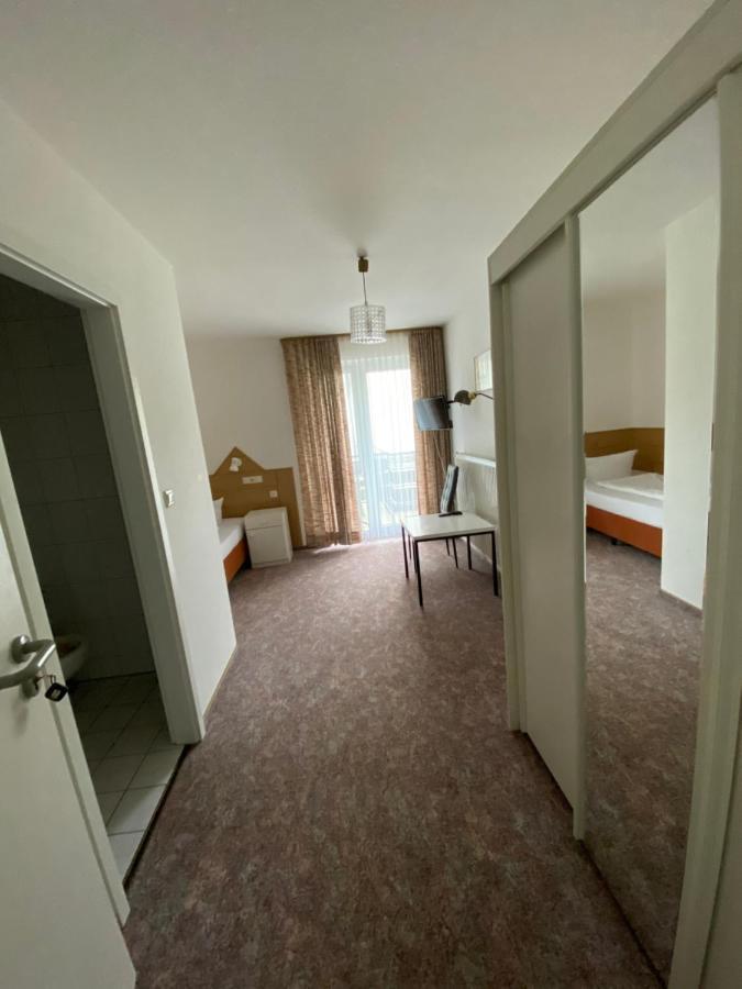 Hotel Seehaus Horn-Bad Meinberg Exterior photo
